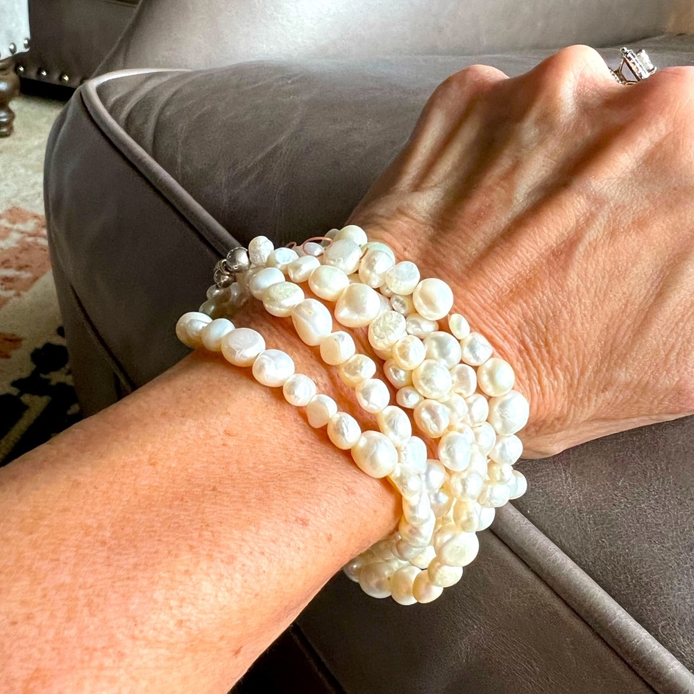 6 piece, stretch bracelets with sterling silver detail.